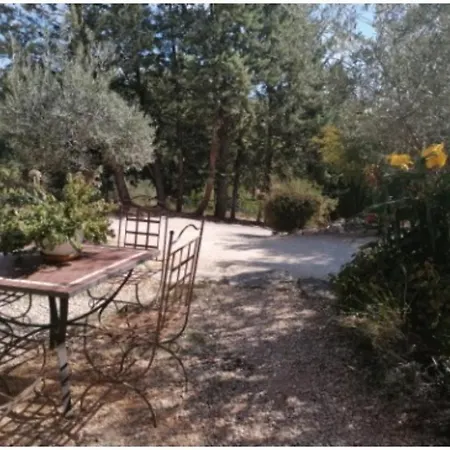 Le D'anthenea Guest house Saint-Christol-les-Ales