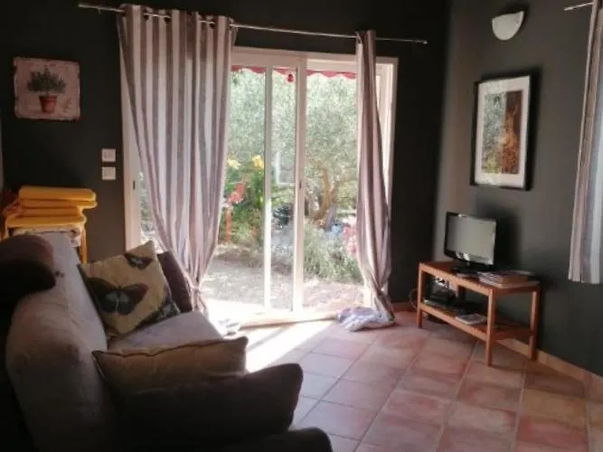 Πανσιόν Le D'anthenea *