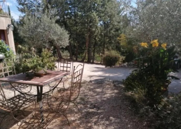 Le D'anthenea Πανσιόν Saint-Christol-lès-Alès